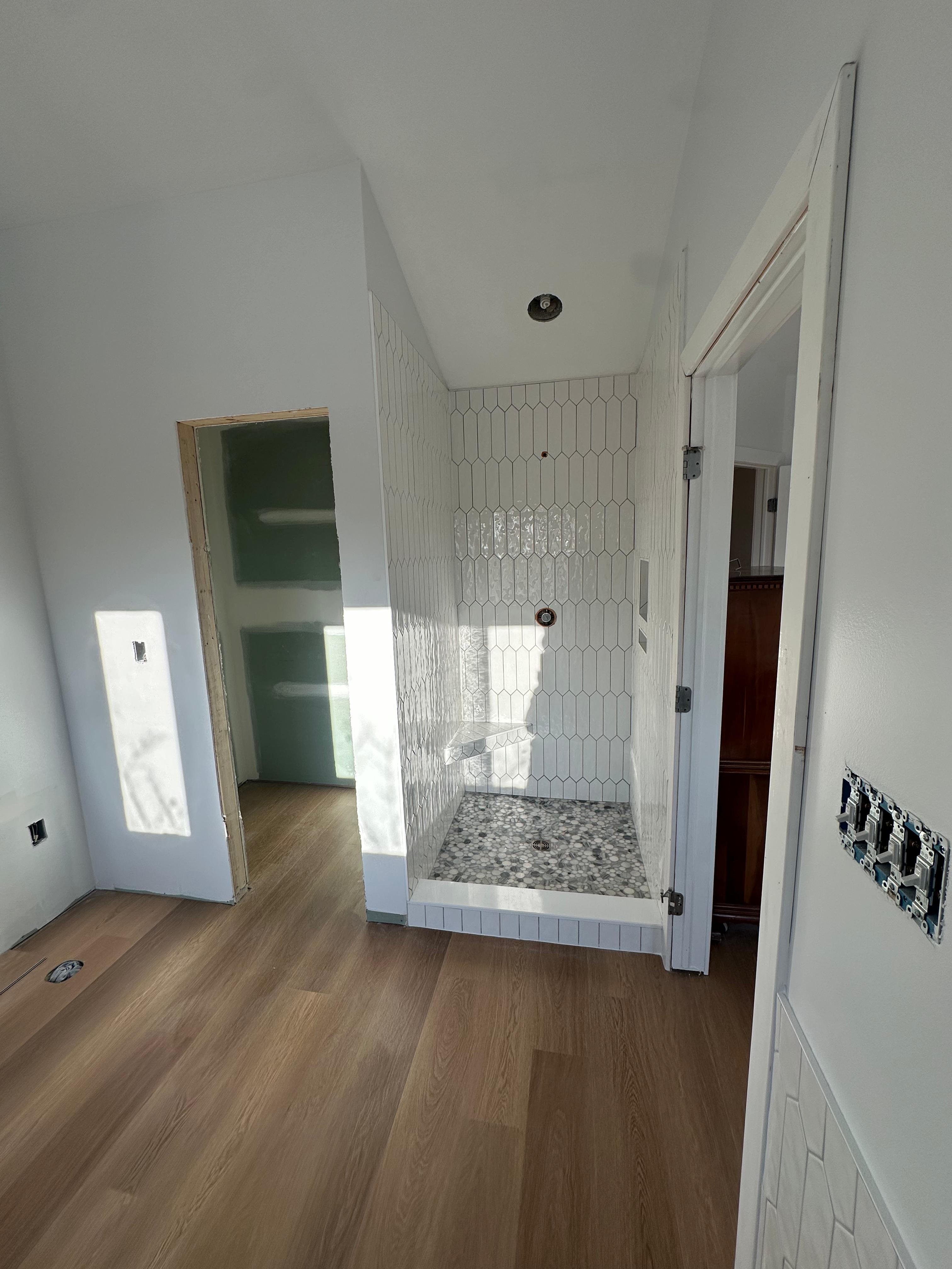 Bathroom gallery photo 9